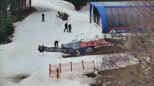 Skiareál Bílá - Lanovka - výstupní stanice - 13.2.2026 v 14:01 Skiareál Bílá - Lanovka - výstupní stanice - 13.2.2026 v 14:01