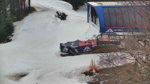 Skiareál Bílá - Lanovka - výstupní stanice - 13.2.2026 v 16:01 Skiareál Bílá - Lanovka - výstupní stanice - 13.2.2026 v 16:01