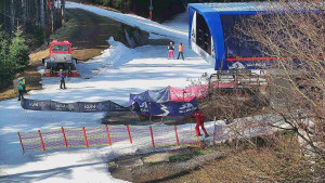 Skiareál Bílá - Lanovka - výstupní stanice - 22.3.2026 v 09:01 Skiareál Bílá - Lanovka - výstupní stanice - 22.3.2026 v 09:01