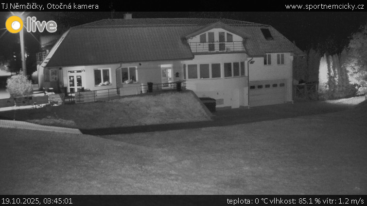 TJ Němčičky - Otočná kamera - 19.10.2025 v 03:45 TJ Němčičky - Otočná kamera - 19.10.2025 v 03:45