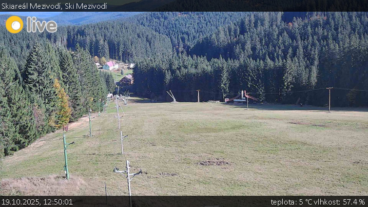 Skiareál Mezivodí - Ski Mezivodí - 19.10.2025 v 12:50 Skiareál Mezivodí - Ski Mezivodí - 19.10.2025 v 12:50