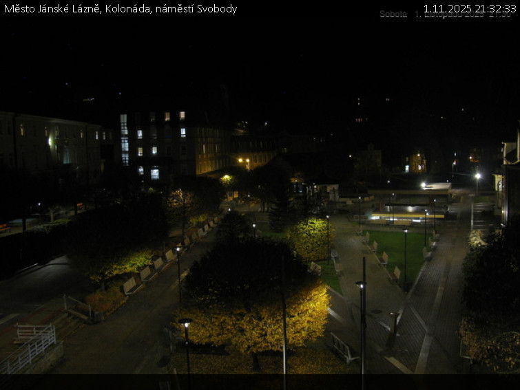 Město Jánské Lázně - Kolonáda, náměstí Svobody - 1.11.2025 v 21:32 Město Jánské Lázně - Kolonáda, náměstí Svobody - 1.11.2025 v 21:32