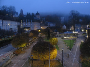 Město Jánské Lázně - Kolonáda, náměstí Svobody - 4.11.2025 v 06:32 Město Jánské Lázně - Kolonáda, náměstí Svobody - 4.11.2025 v 06:32