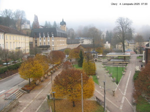 Město Jánské Lázně - Kolonáda, náměstí Svobody - 4.11.2025 v 07:32 Město Jánské Lázně - Kolonáda, náměstí Svobody - 4.11.2025 v 07:32