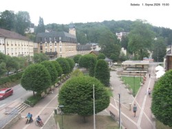 Colonnade, Freedom Square