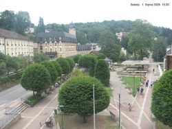 Colonnade, Freedom Square