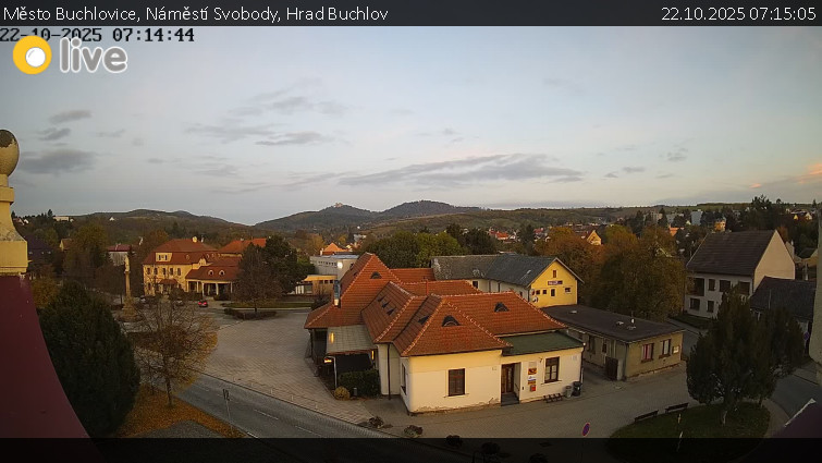 Město Buchlovice - Náměstí Svobody, Hrad Buchlov - 22.10.2025 v 07:15 Město Buchlovice - Náměstí Svobody, Hrad Buchlov - 22.10.2025 v 07:15