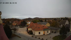 Město Buchlovice - Náměstí Svobody, Hrad Buchlov - 27.10.2025 v 06:15 Město Buchlovice - Náměstí Svobody, Hrad Buchlov - 27.10.2025 v 06:15