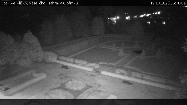 Obec Veselíčko - Veselíčko - zahrada u zámku - 19.10.2025 v 05:00 Obec Veselíčko - Veselíčko - zahrada u zámku - 19.10.2025 v 05:00