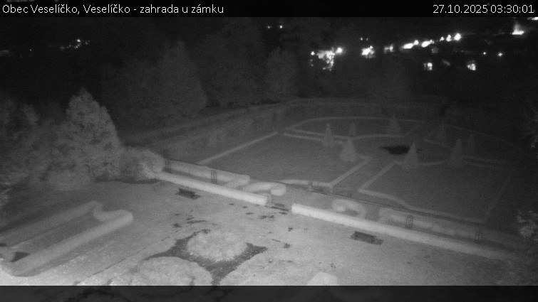 Obec Veselíčko - Veselíčko - zahrada u zámku - 27.10.2025 v 03:30 Obec Veselíčko - Veselíčko - zahrada u zámku - 27.10.2025 v 03:30
