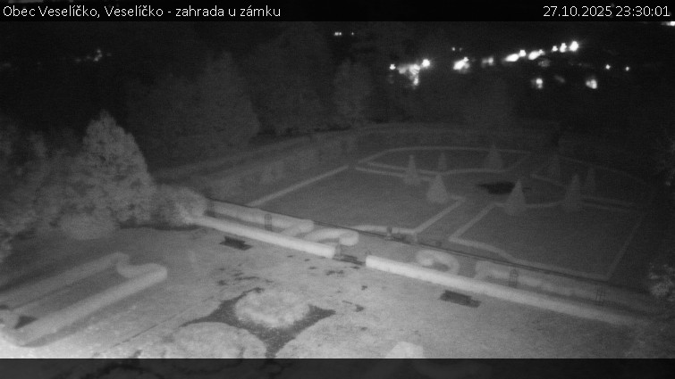 Obec Veselíčko - Veselíčko - zahrada u zámku - 27.10.2025 v 23:30 Obec Veselíčko - Veselíčko - zahrada u zámku - 27.10.2025 v 23:30