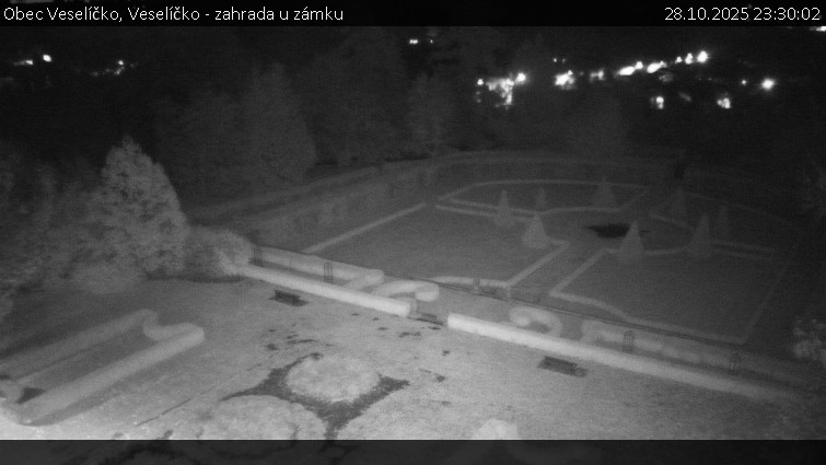 Obec Veselíčko - Veselíčko - zahrada u zámku - 28.10.2025 v 23:30 Obec Veselíčko - Veselíčko - zahrada u zámku - 28.10.2025 v 23:30
