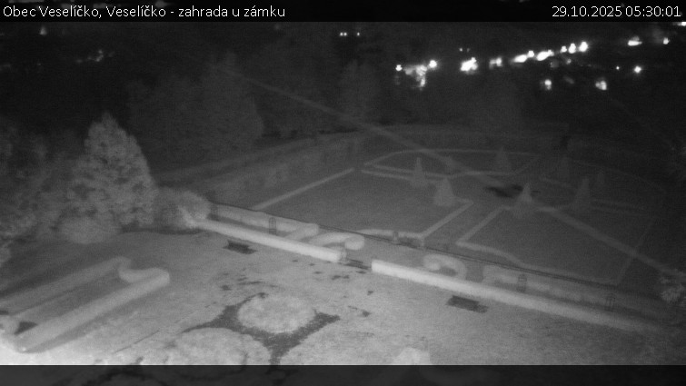 Obec Veselíčko - Veselíčko - zahrada u zámku - 29.10.2025 v 05:30 Obec Veselíčko - Veselíčko - zahrada u zámku - 29.10.2025 v 05:30