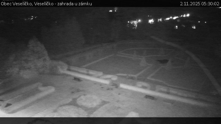 Obec Veselíčko - Veselíčko - zahrada u zámku - 2.11.2025 v 05:30 Obec Veselíčko - Veselíčko - zahrada u zámku - 2.11.2025 v 05:30