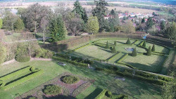 Veselíčko - zahrada u zámku