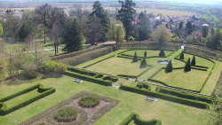 Veselíčko - zahrada u zámku