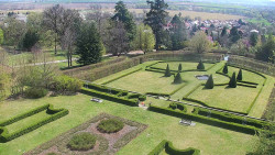 Veselíčko - zahrada u zámku