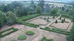 Veselíčko – Garten am Schloss