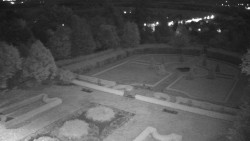 Veselíčko – garden by the chateau