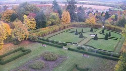 Veselíčko – garden by the chateau