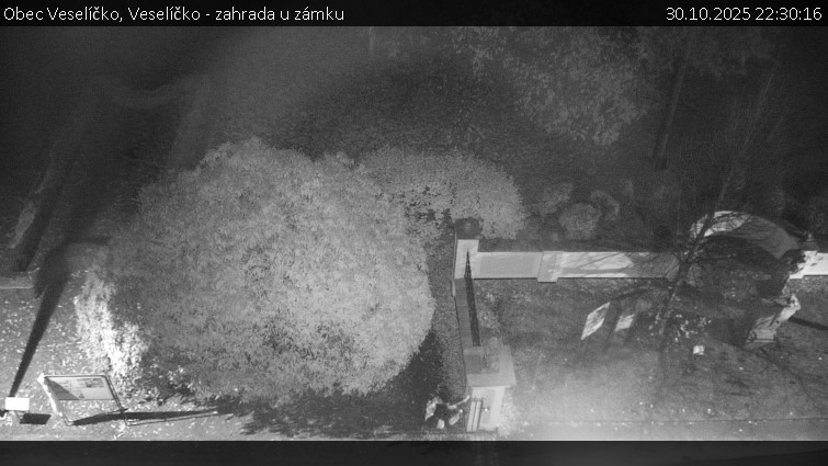 Obec Veselíčko - Veselíčko - zahrada u zámku - 30.10.2025 v 22:30 Obec Veselíčko - Veselíčko - zahrada u zámku - 30.10.2025 v 22:30
