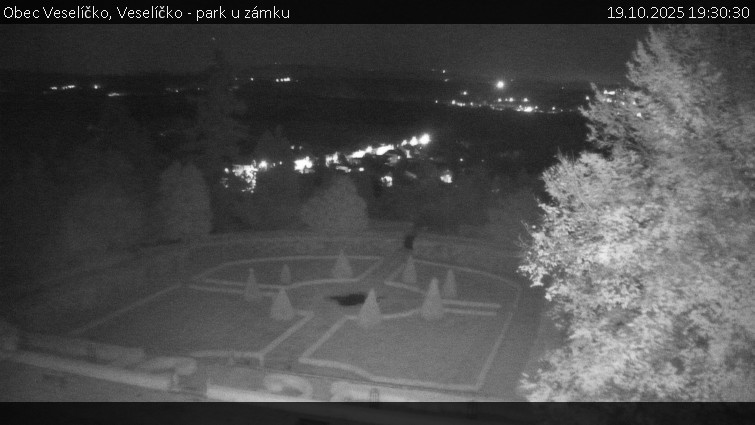 Obec Veselíčko - Veselíčko - park u zámku - 19.10.2025 v 19:30 Obec Veselíčko - Veselíčko - park u zámku - 19.10.2025 v 19:30