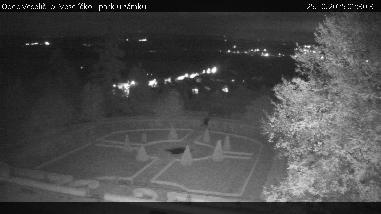 Obec Veselíčko - Veselíčko - park u zámku - 25.10.2025 v 02:30 Obec Veselíčko - Veselíčko - park u zámku - 25.10.2025 v 02:30