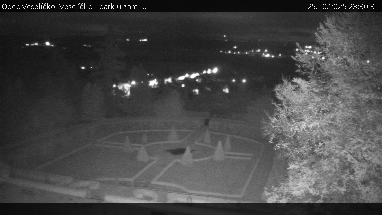 Obec Veselíčko - Veselíčko - park u zámku - 25.10.2025 v 23:30 Obec Veselíčko - Veselíčko - park u zámku - 25.10.2025 v 23:30