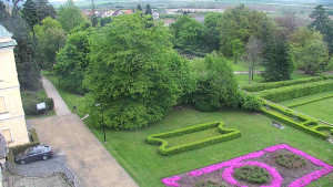 Obec Veselíčko - Příjezdová cesta k zámku - 16.4.2024 v 14:00 Obec Veselíčko - Příjezdová cesta k zámku - 16.4.2024 v 14:00