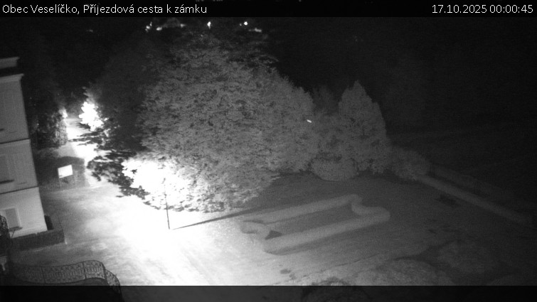 Obec Veselíčko - Příjezdová cesta k zámku - 17.10.2025 v 00:00 Obec Veselíčko - Příjezdová cesta k zámku - 17.10.2025 v 00:00