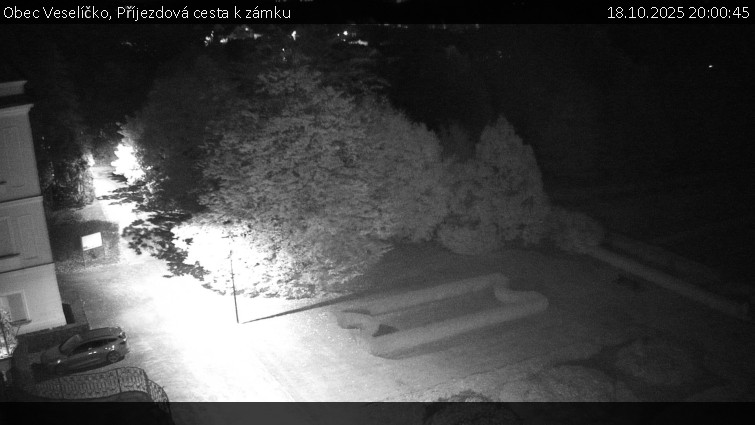 Obec Veselíčko - Příjezdová cesta k zámku - 18.10.2025 v 20:00 Obec Veselíčko - Příjezdová cesta k zámku - 18.10.2025 v 20:00