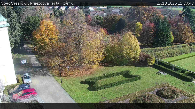 Obec Veselíčko - Příjezdová cesta k zámku - 29.10.2025 v 11:30 Obec Veselíčko - Příjezdová cesta k zámku - 29.10.2025 v 11:30