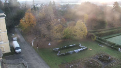 Příjezdová cesta k zámku