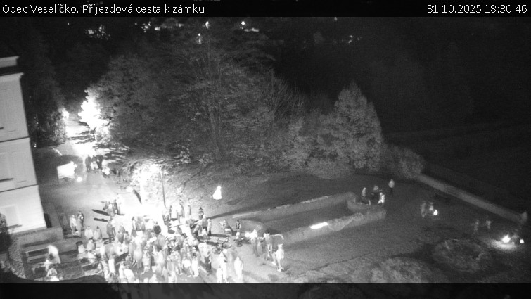 Obec Veselíčko - Příjezdová cesta k zámku - 31.10.2025 v 18:30 Obec Veselíčko - Příjezdová cesta k zámku - 31.10.2025 v 18:30