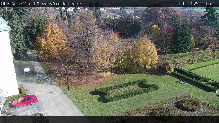 Obec Veselíčko - Příjezdová cesta k zámku - 1.11.2025 v 12:00 Obec Veselíčko - Příjezdová cesta k zámku - 1.11.2025 v 12:00