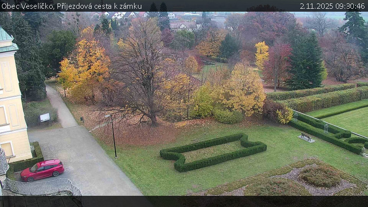 Obec Veselíčko - Příjezdová cesta k zámku - 2.11.2025 v 09:30 Obec Veselíčko - Příjezdová cesta k zámku - 2.11.2025 v 09:30