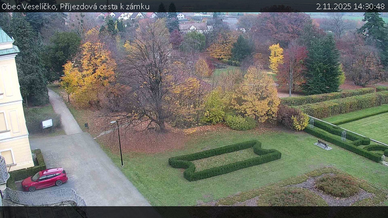 Obec Veselíčko - Příjezdová cesta k zámku - 2.11.2025 v 14:30 Obec Veselíčko - Příjezdová cesta k zámku - 2.11.2025 v 14:30