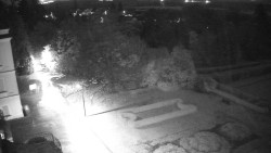 Příjezdová cesta k zámku