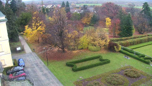 Obec Veselíčko - Příjezdová cesta k zámku - 3.11.2025 v 14:00 Obec Veselíčko - Příjezdová cesta k zámku - 3.11.2025 v 14:00