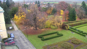 Obec Veselíčko - Příjezdová cesta k zámku - 3.11.2025 v 15:30 Obec Veselíčko - Příjezdová cesta k zámku - 3.11.2025 v 15:30