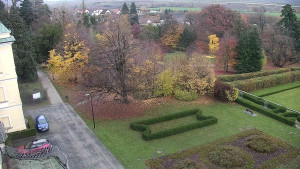 Obec Veselíčko - Příjezdová cesta k zámku - 3.11.2025 v 16:30 Obec Veselíčko - Příjezdová cesta k zámku - 3.11.2025 v 16:30