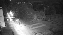 Příjezdová cesta k zámku