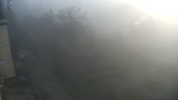 Příjezdová cesta k zámku