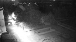 Příjezdová cesta k zámku