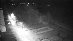 Příjezdová cesta k zámku