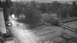 Příjezdová cesta k zámku