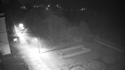 Příjezdová cesta k zámku