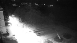 Příjezdová cesta k zámku