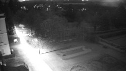 Příjezdová cesta k zámku