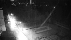 Příjezdová cesta k zámku